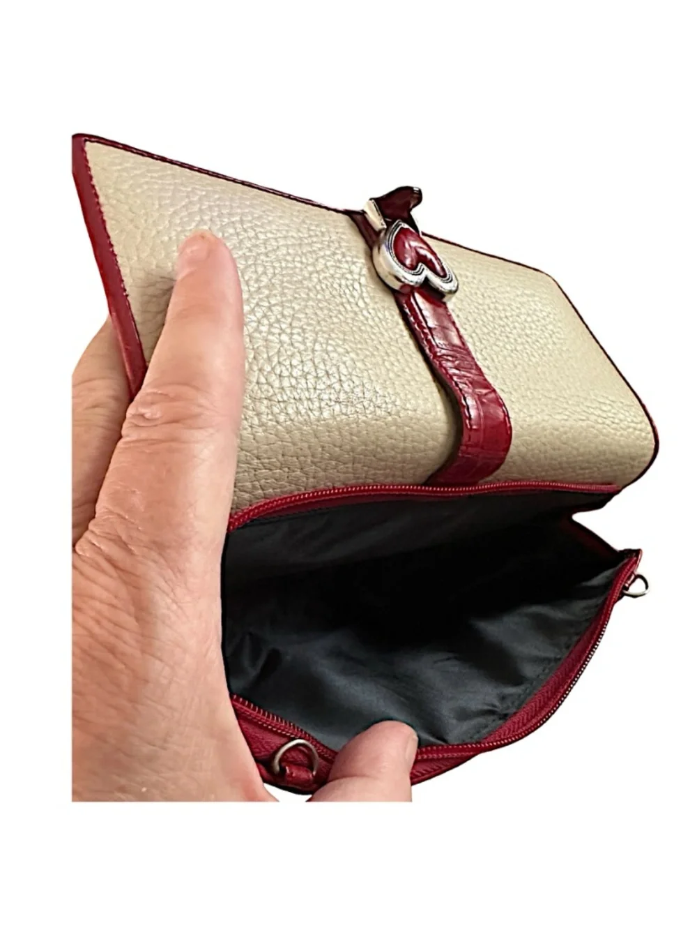 BRIGHTON Leather Crossbody Bag 7.5”x 4.5”x 2” Red & White Trifold
